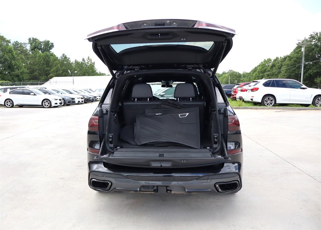 2020 BMW X7 - $27,995