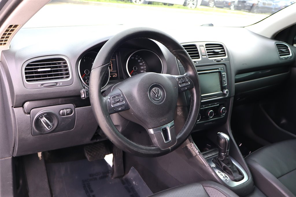 2012 Volkswagen Jetta - $3,995