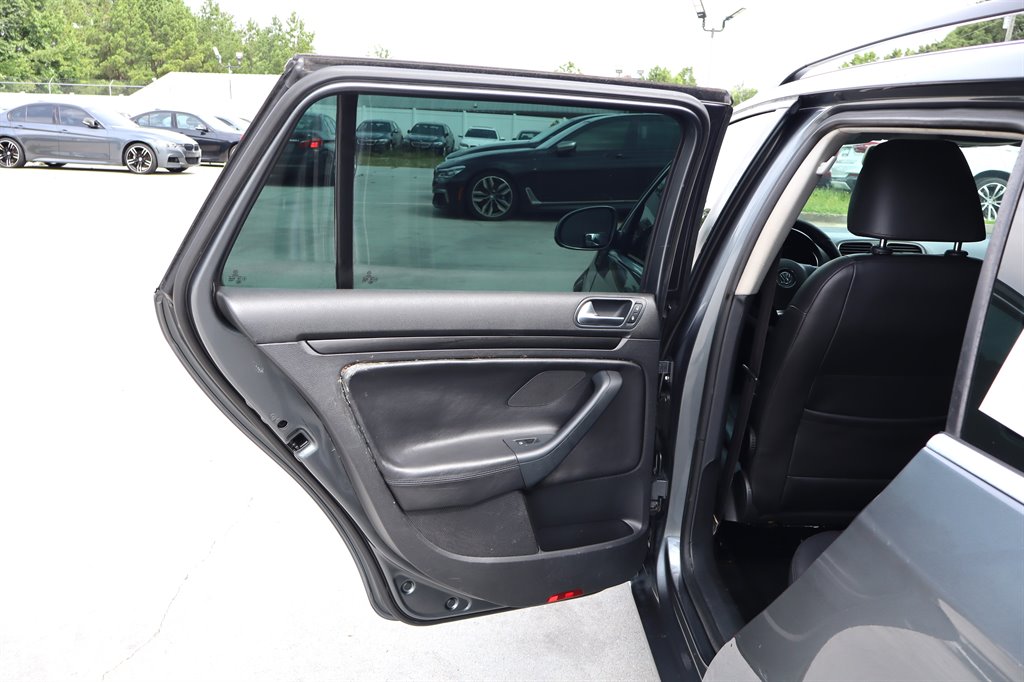 2012 Volkswagen Jetta - $3,995