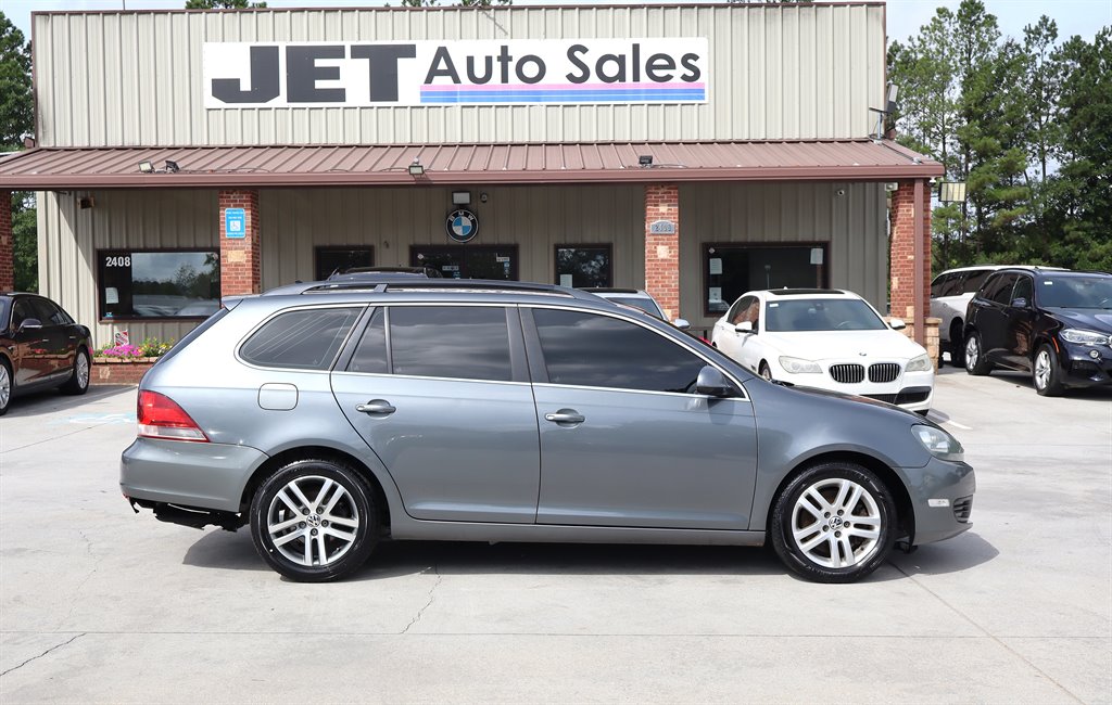 2012 Volkswagen Jetta - $3,995