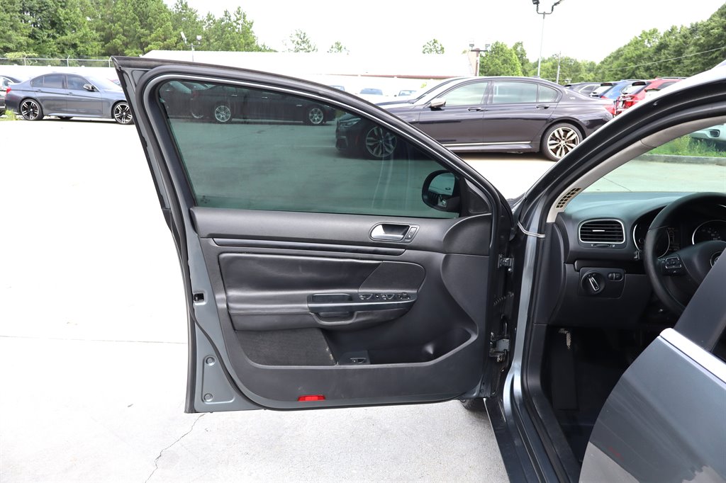 2012 Volkswagen Jetta - $3,995