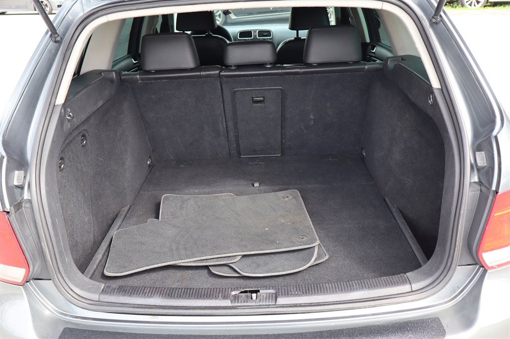 2012 Volkswagen Jetta - $3,995