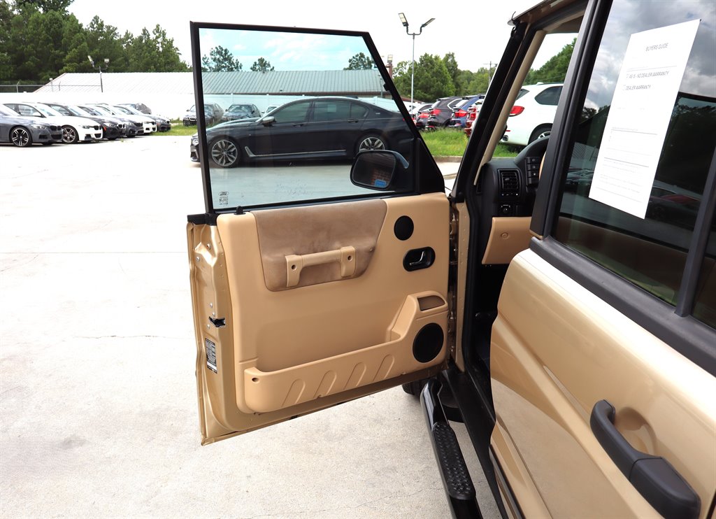 2004 Land Rover Discovery - $19,995