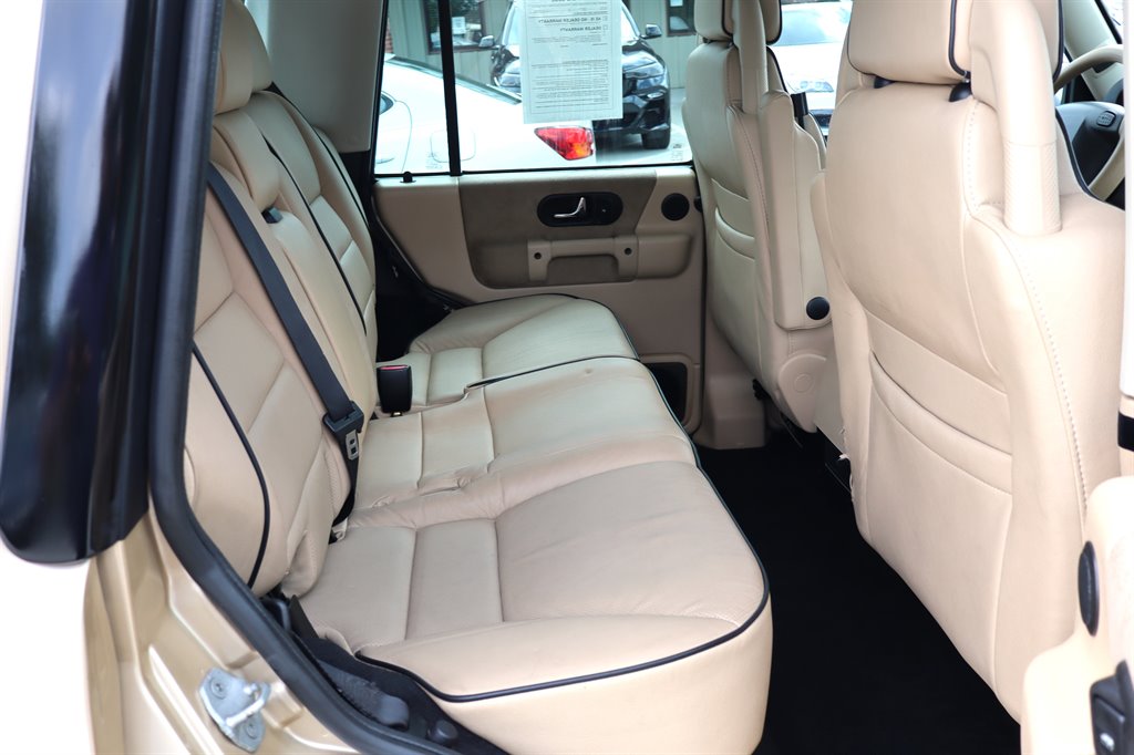 2004 Land Rover Discovery - $19,995