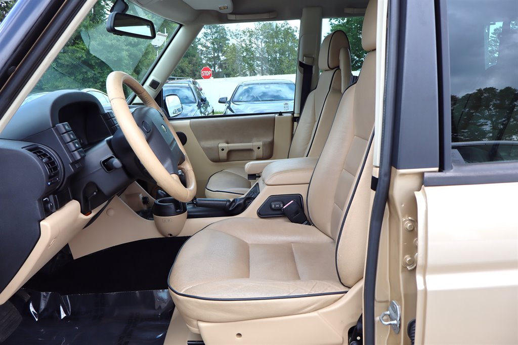 2004 Land Rover Discovery - $19,995