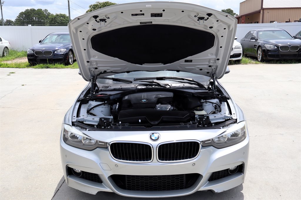 2015 BMW 3 Series - $10,995
