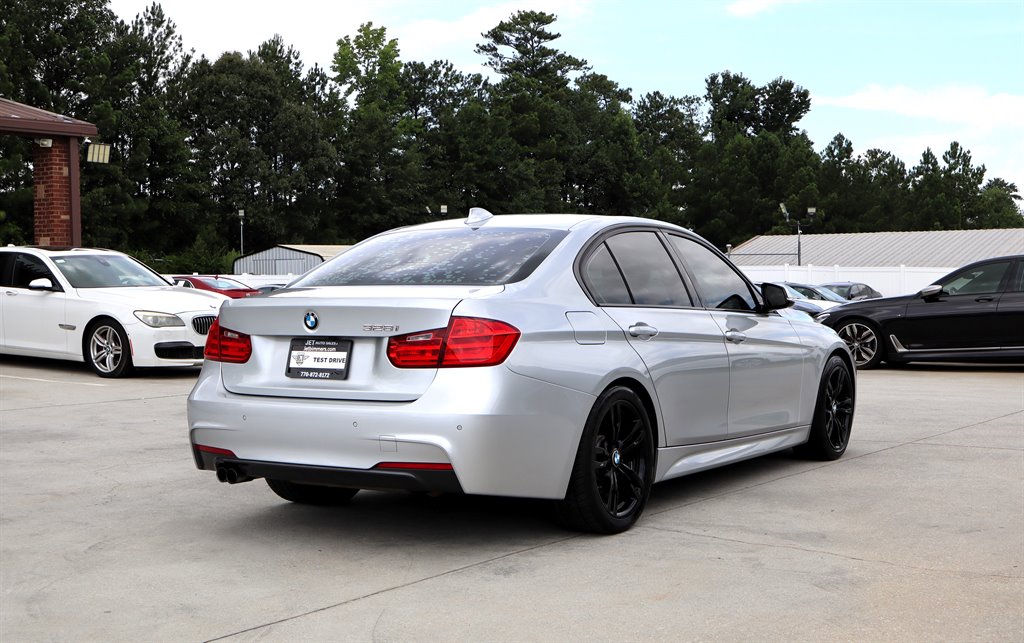 2015 BMW 3 Series - $10,995