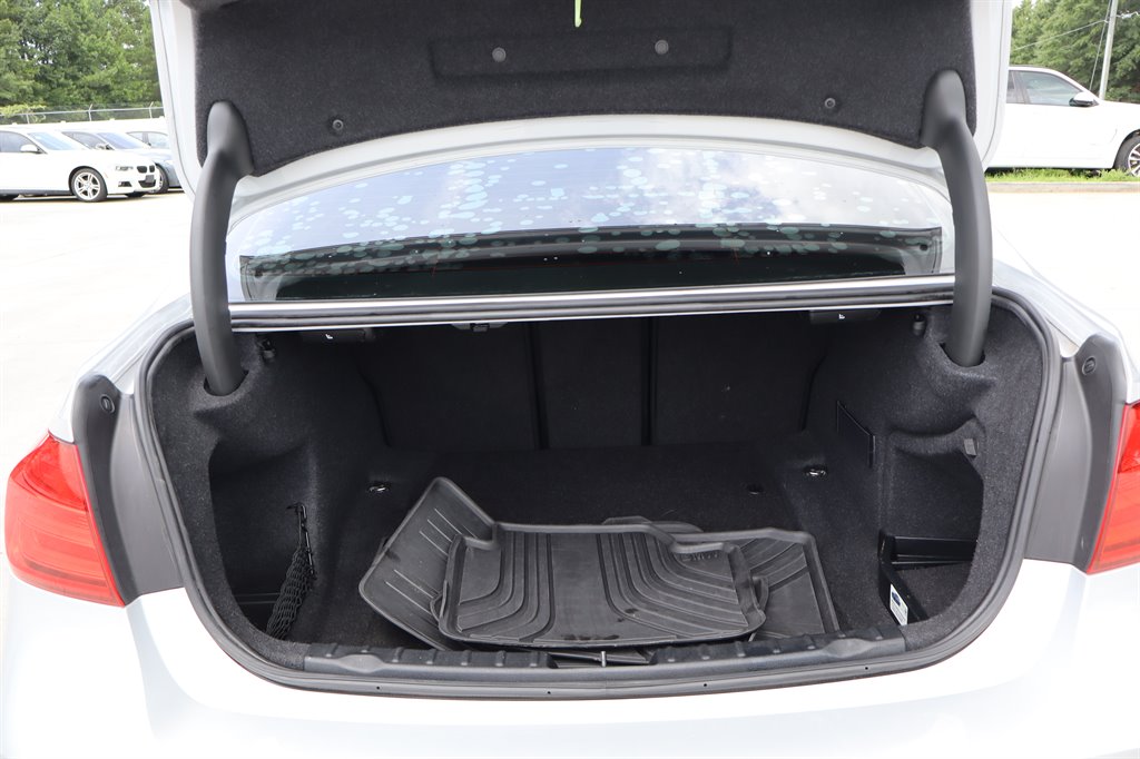 2015 BMW 3 Series - $10,995