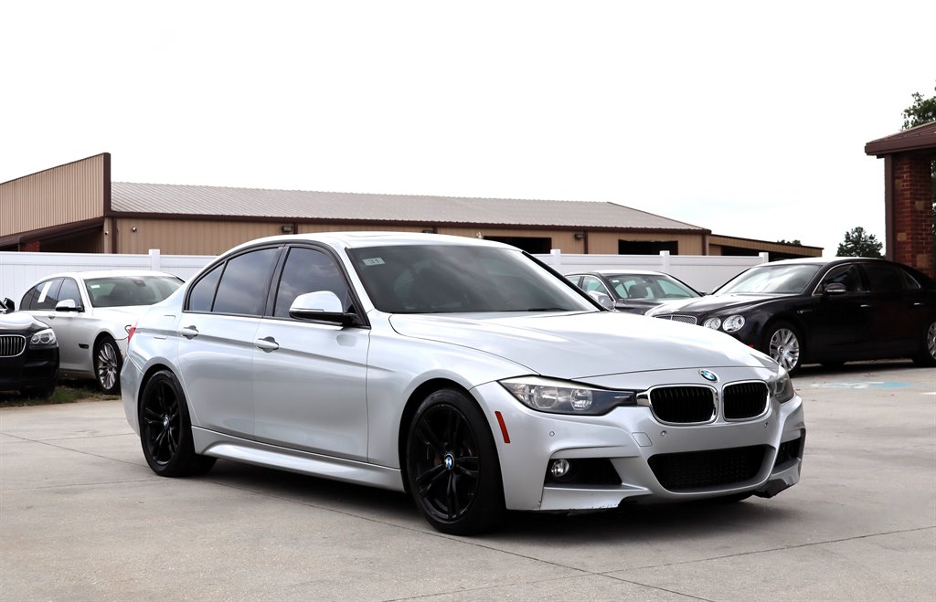 2015 BMW 3 Series - $10,995