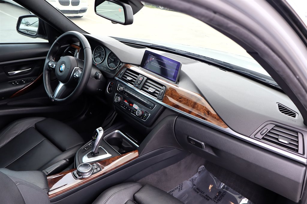 2015 BMW 3 Series - $10,995