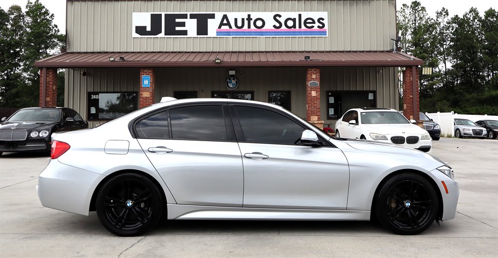 2015 BMW 3 Series - $10,995