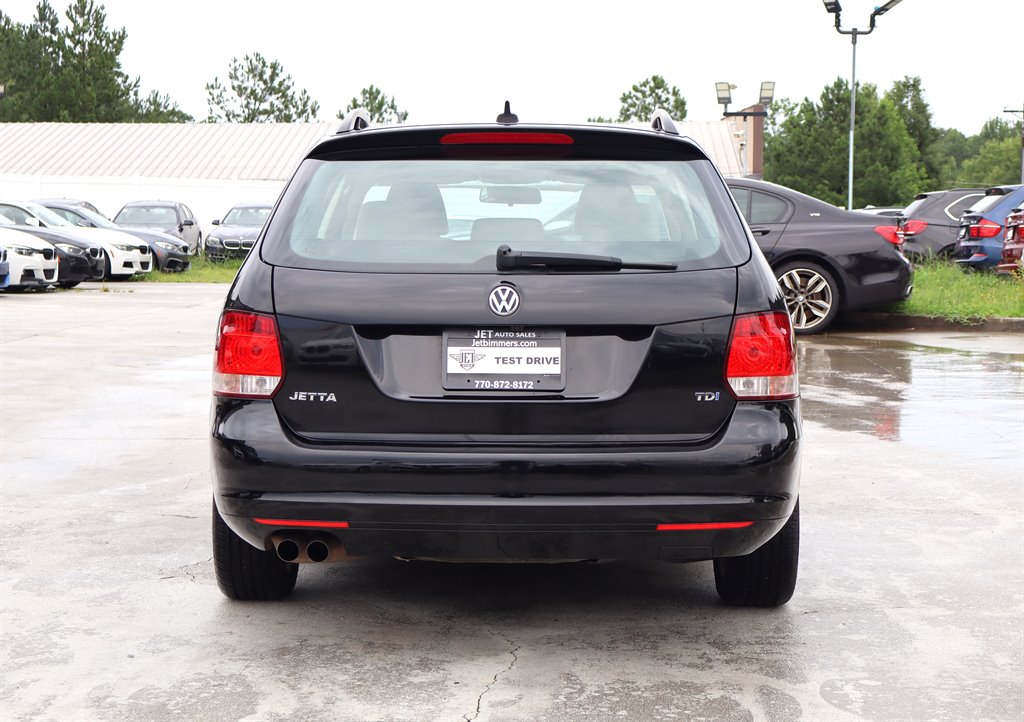 2014 Volkswagen Jetta - $9,995