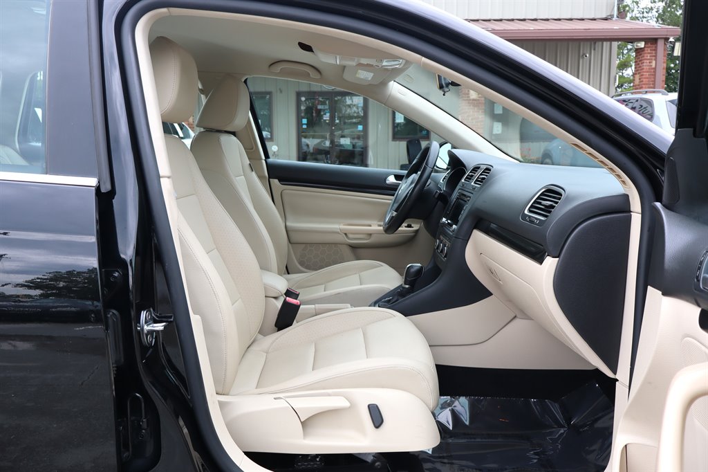 2014 Volkswagen Jetta - $9,995