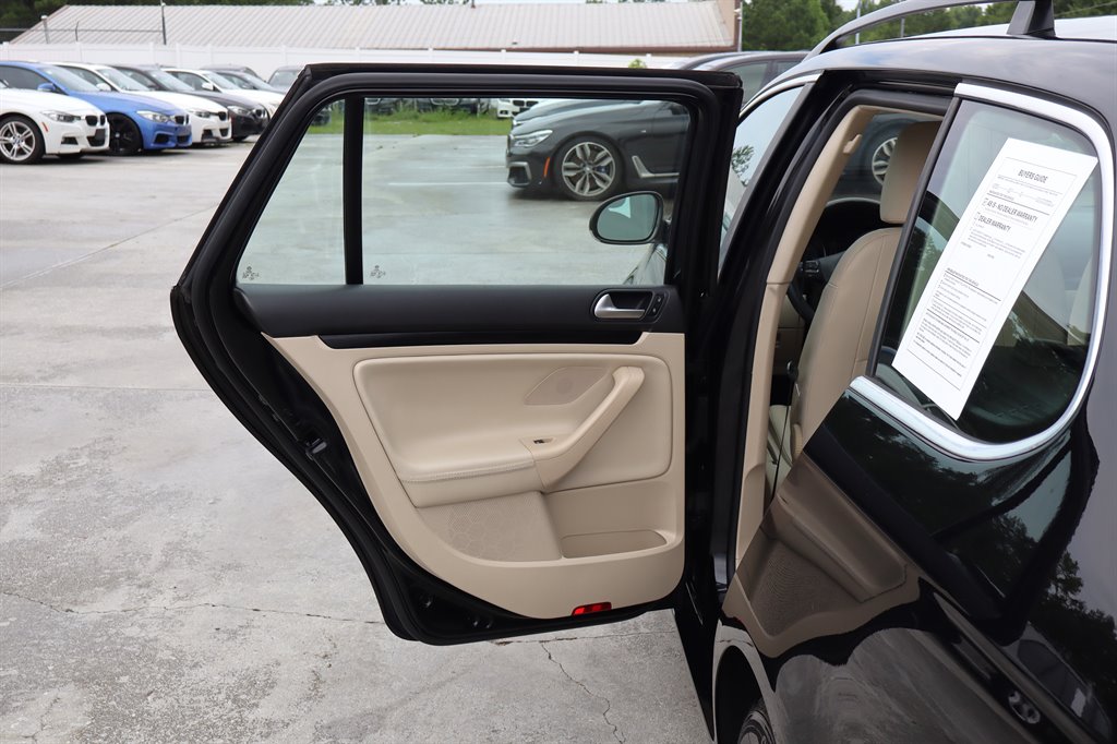 2014 Volkswagen Jetta - $9,995