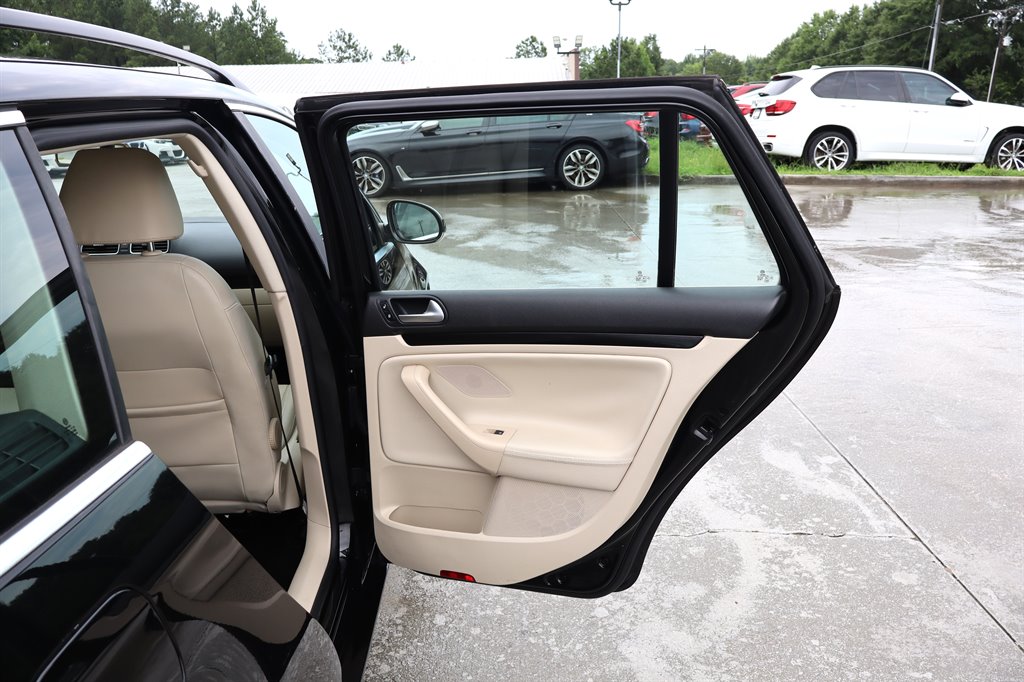 2014 Volkswagen Jetta - $9,995