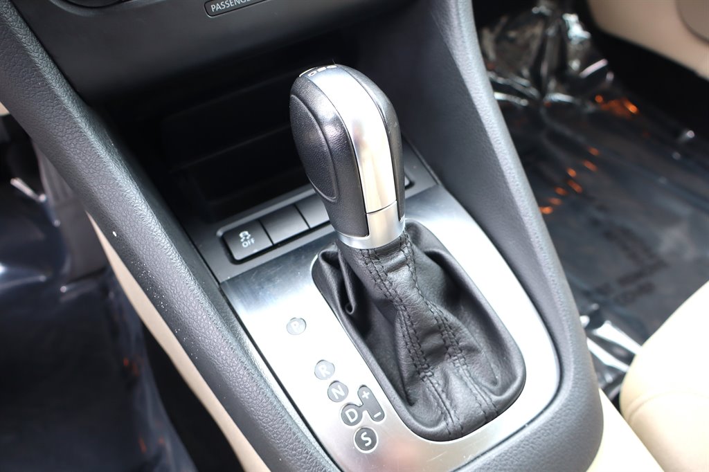2014 Volkswagen Jetta - $9,995