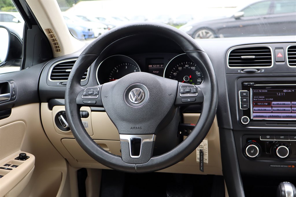 2014 Volkswagen Jetta - $9,995