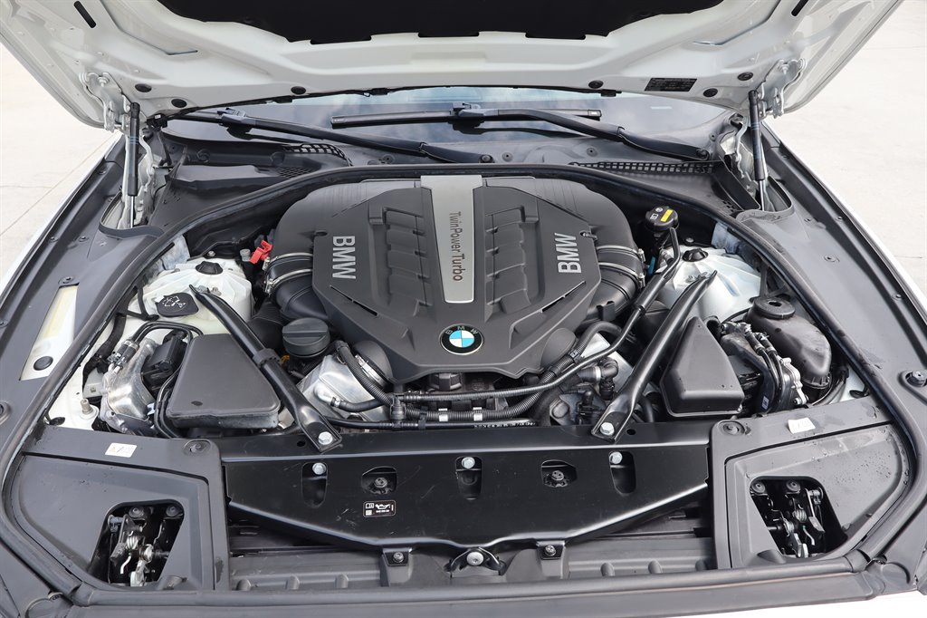 2016 BMW 550i - $15,995