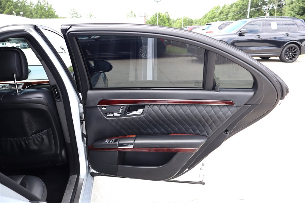 2008 Mercedes-Benz S-class - $21,995