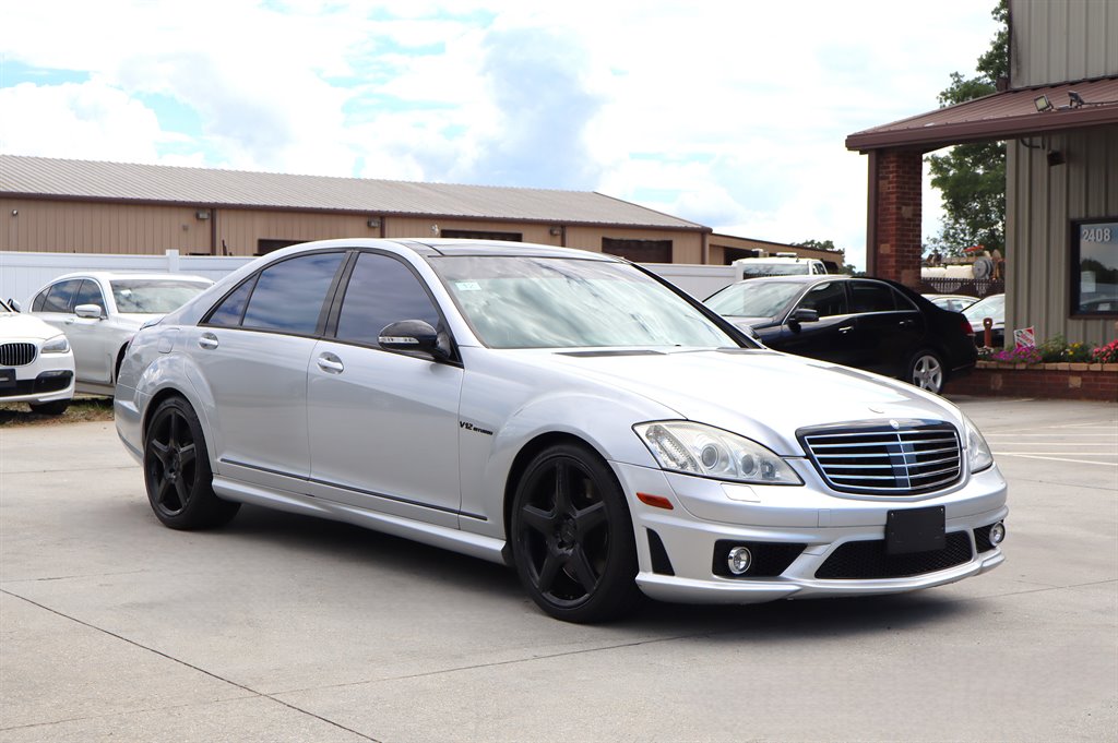 2008 Mercedes-Benz S-class - $21,995