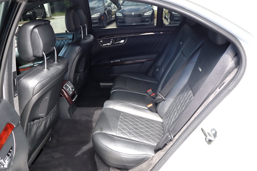 2008 Mercedes-Benz S-class - $21,995