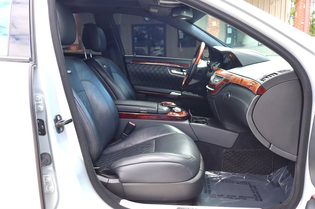 2008 Mercedes-Benz S-class - $21,995