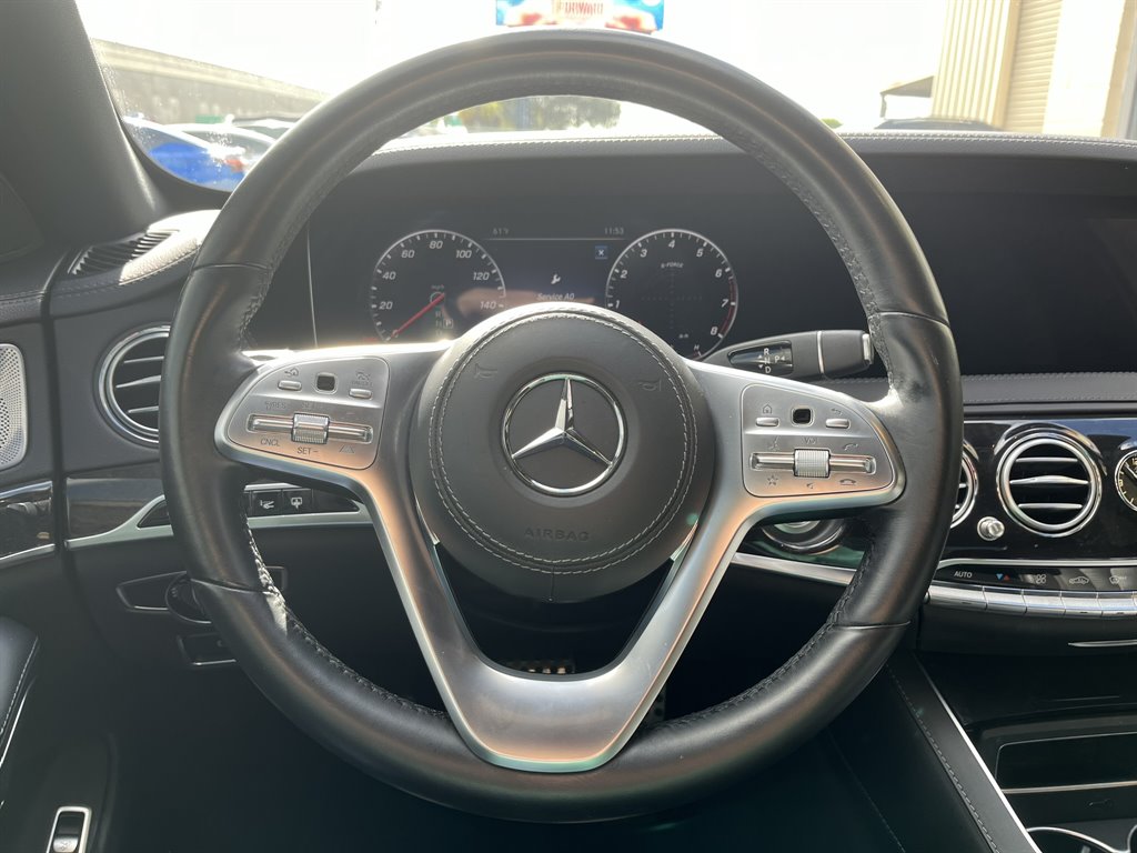 2018 Mercedes-Benz S-Class S560 photo
