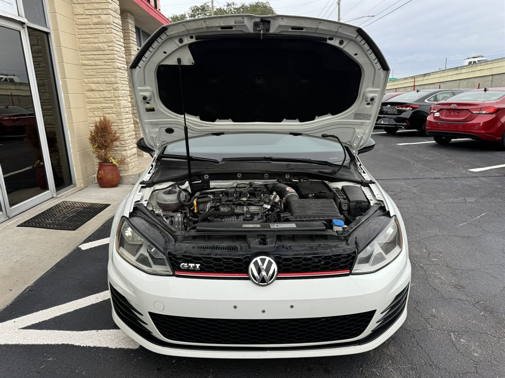 2017 Volkswagen GTI S photo
