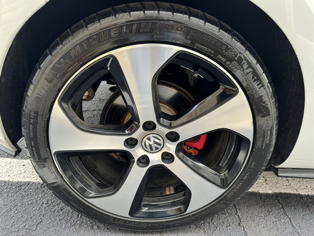 2017 Volkswagen GTI S photo