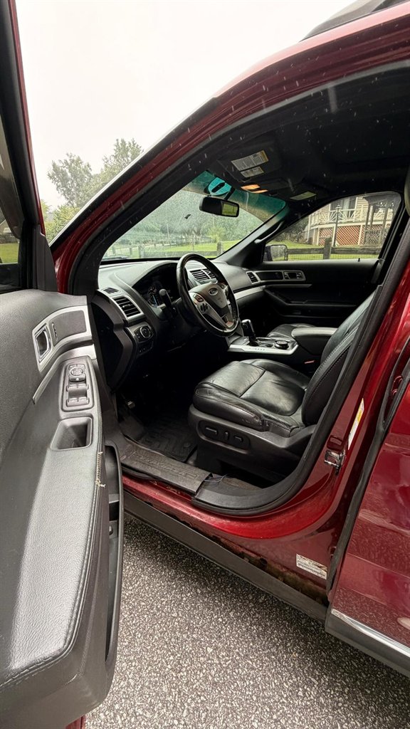 2014 Ford Explorer - $9,995