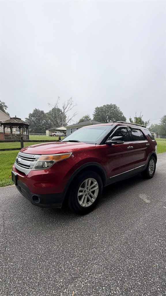 2014 Ford Explorer - $9,995