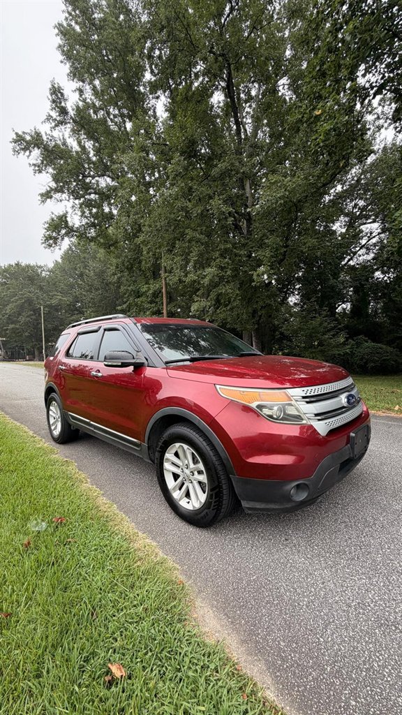 2014 Ford Explorer - $9,995
