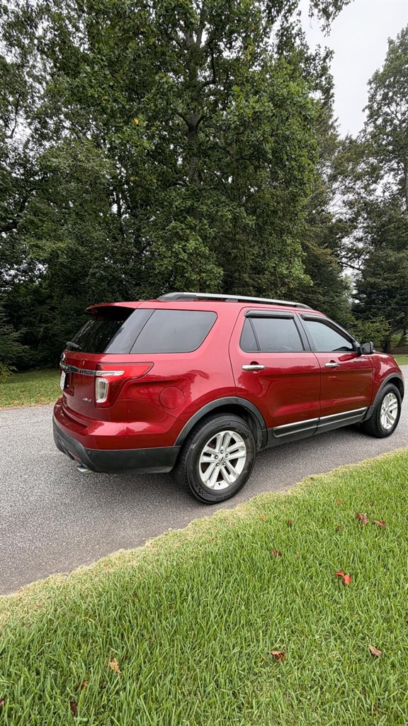 2014 Ford Explorer - $9,995
