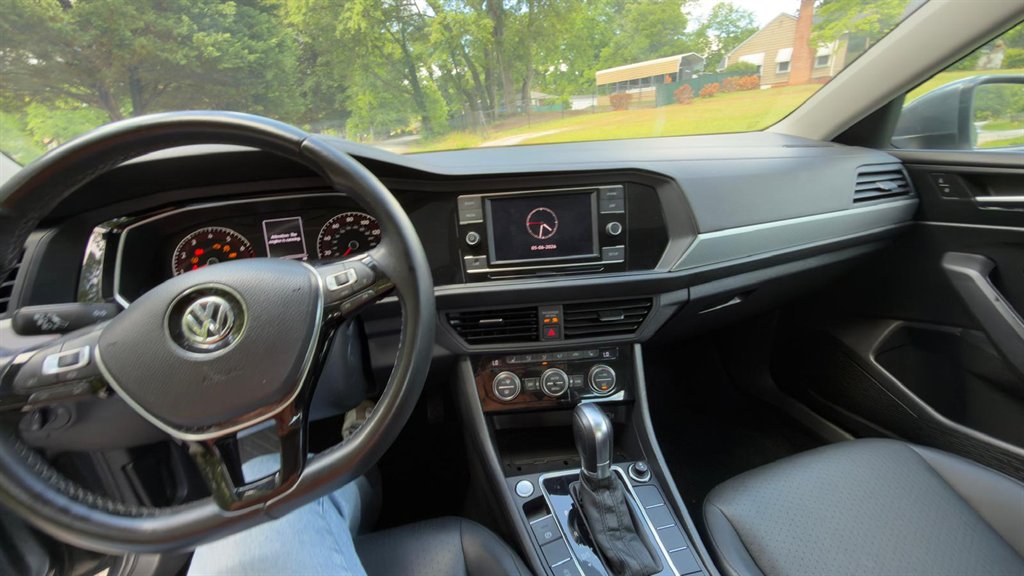 2019 Volkswagen Jetta - $12,995