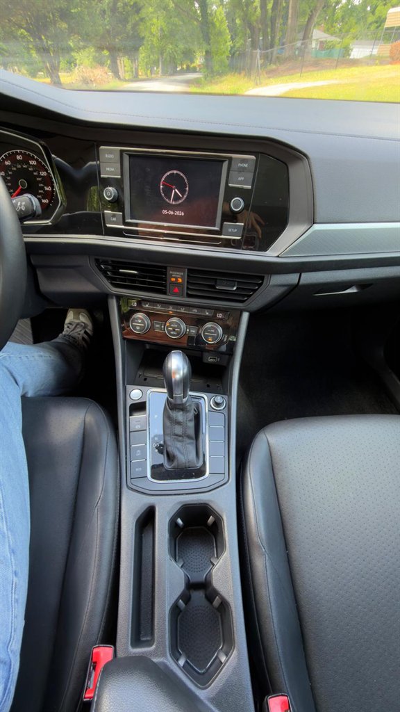 2019 Volkswagen Jetta - $12,995