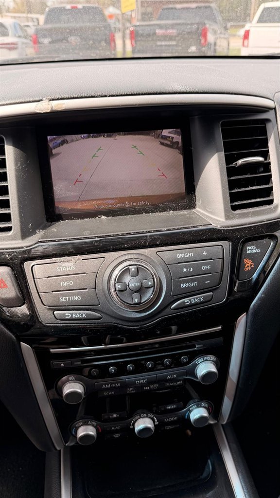 2014 Nissan Pathfinder - $8,495
