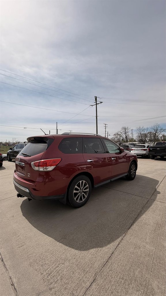 2014 Nissan Pathfinder - $8,495