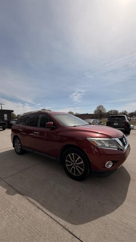 2014 Nissan Pathfinder - $8,495