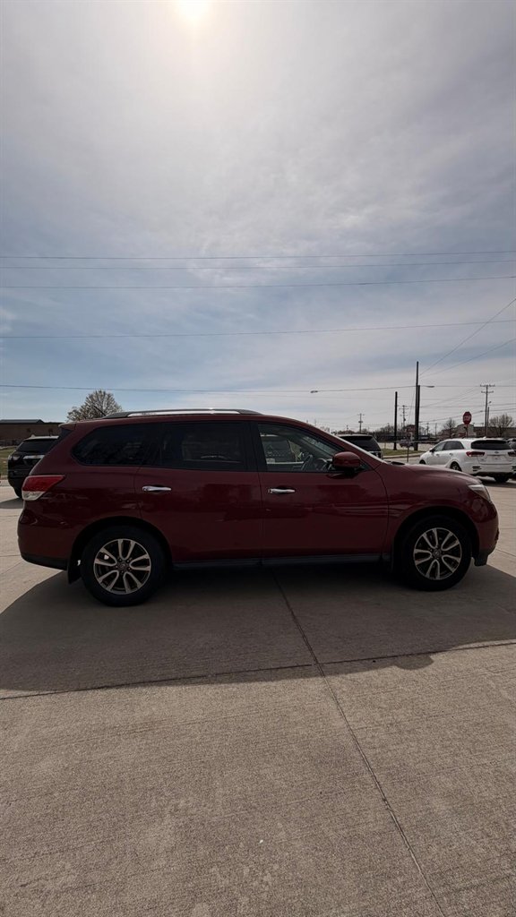 2014 Nissan Pathfinder - $8,495