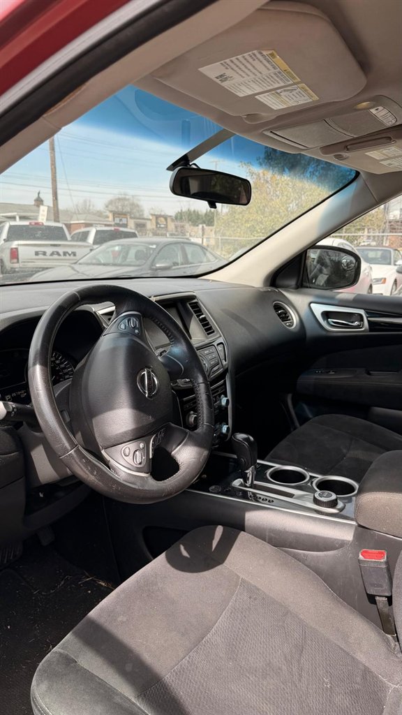 2014 Nissan Pathfinder - $8,495