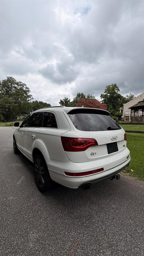 2015 Audi Q7 - $15,995