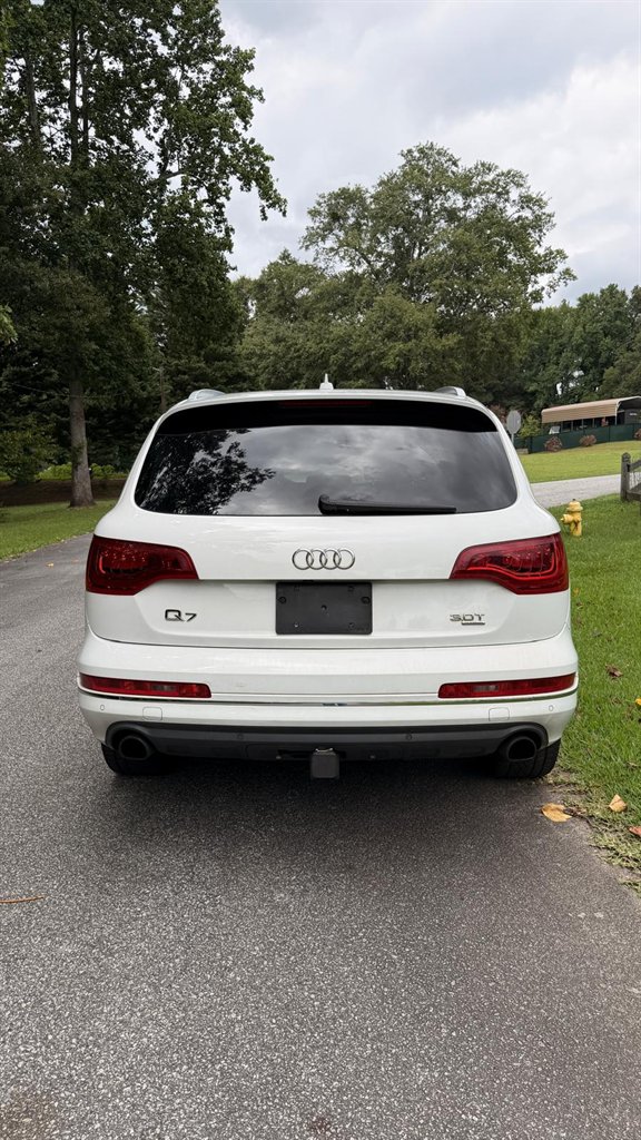 2015 Audi Q7 - $15,995