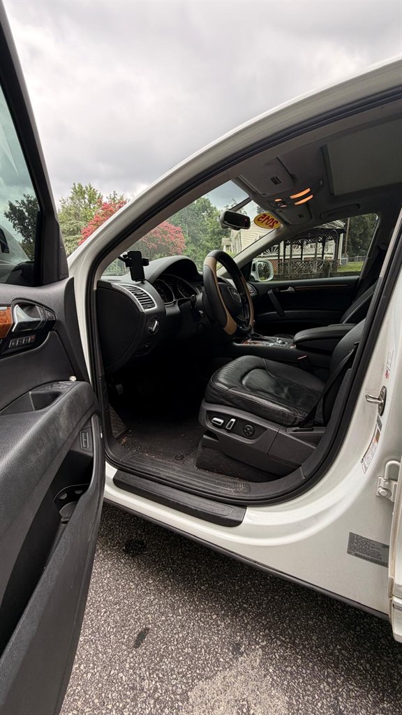 2015 Audi Q7 - $15,995