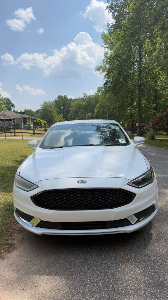 2018 Ford Fusion - $11,995