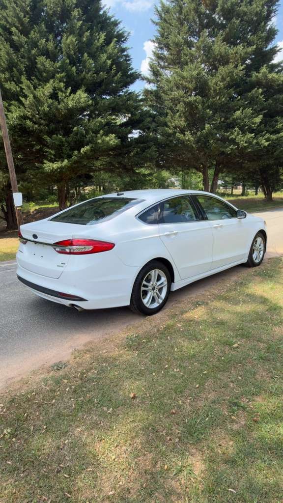 2018 Ford Fusion - $11,995