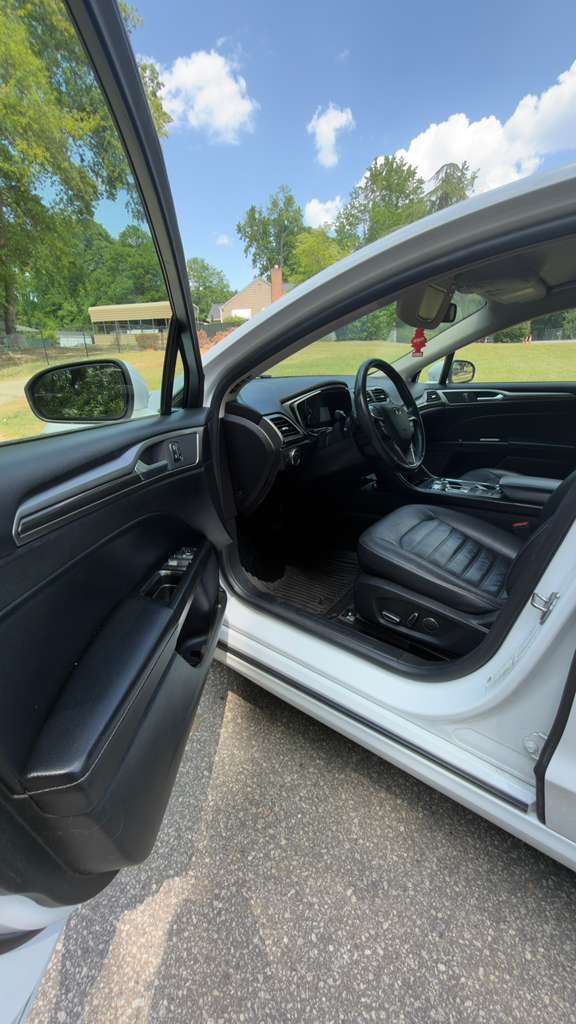 2018 Ford Fusion - $11,995