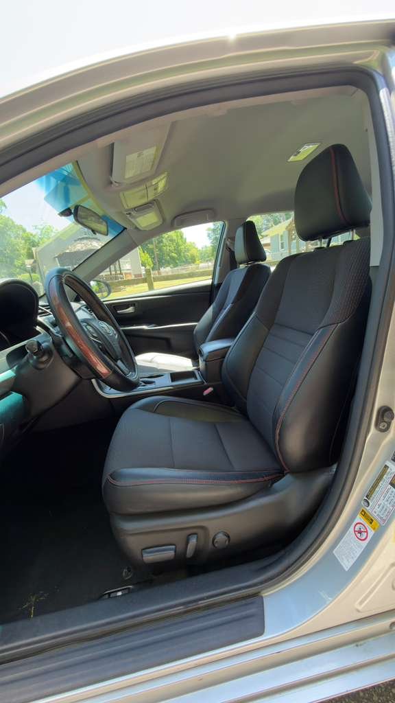 2016 Toyota Camry - $13,995