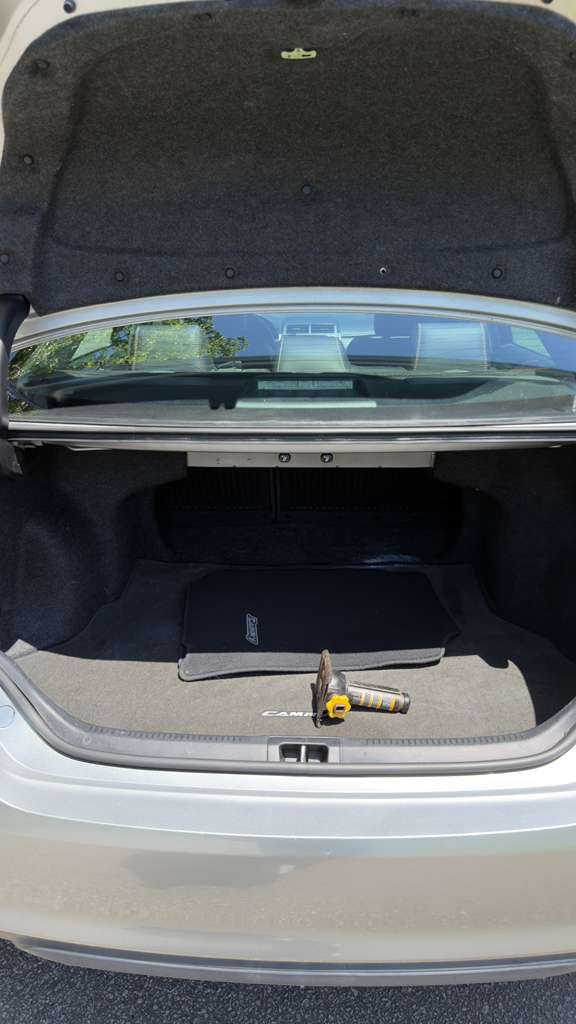 2016 Toyota Camry - $13,995