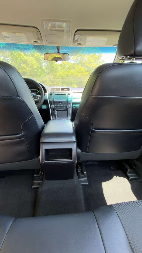 2016 Toyota Camry - $13,995