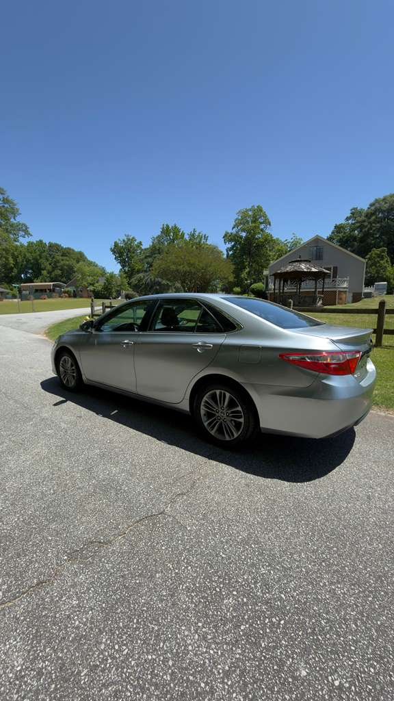 2016 Toyota Camry - $13,995